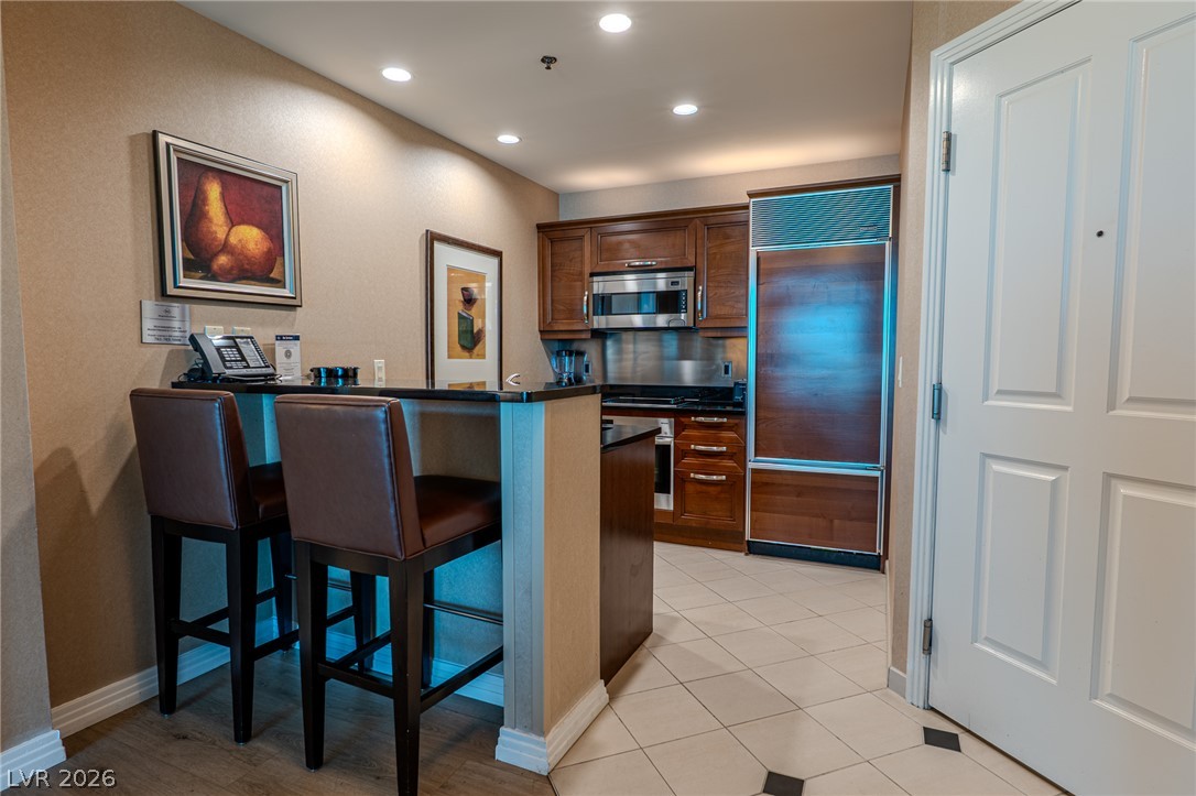 Photo 13 of 61, 135 E Harmon Avenue #3214