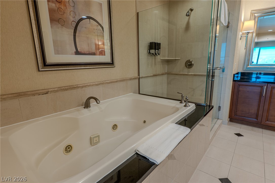 Photo 29 of 61, 135 E Harmon Avenue #3214