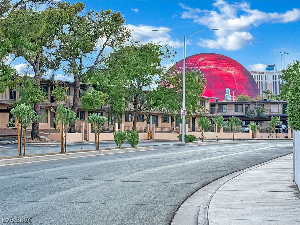 625 S Royal Crest Circle #11, Las Vegas 89169