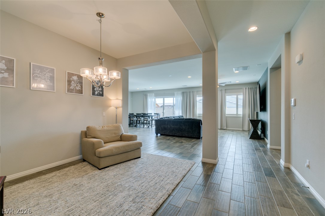 Photo 5 of 7012 Arabian Ridge Street