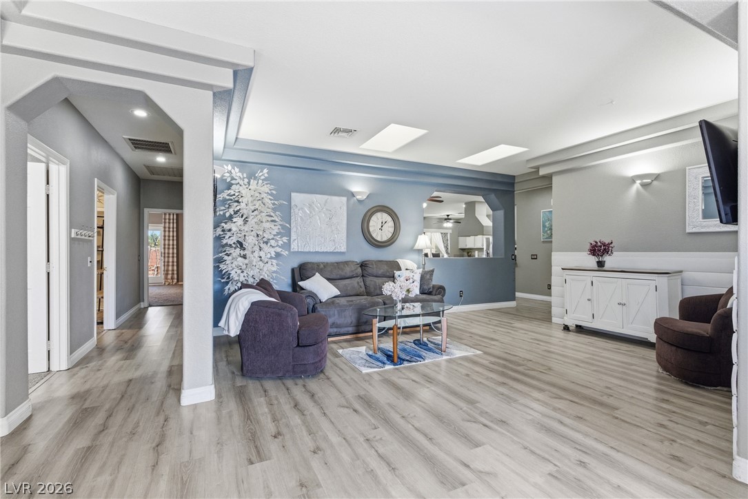Photo 4 of 5624 Burdel Street