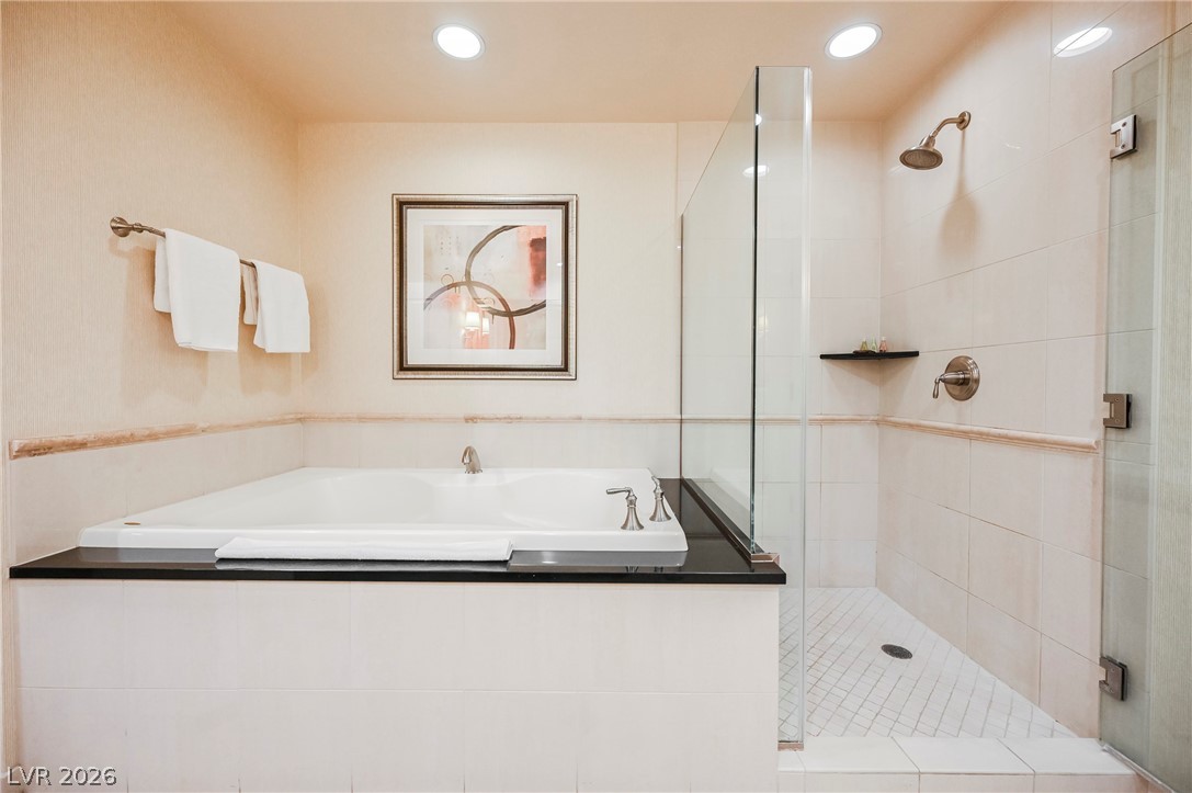 Photo 34 of 43, 145 HARMON Avenue #1021