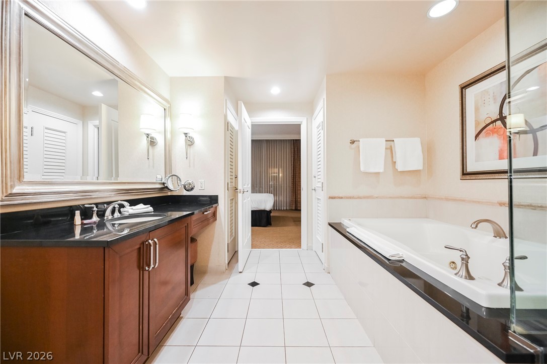 Photo 37 of 43, 145 HARMON Avenue #1021