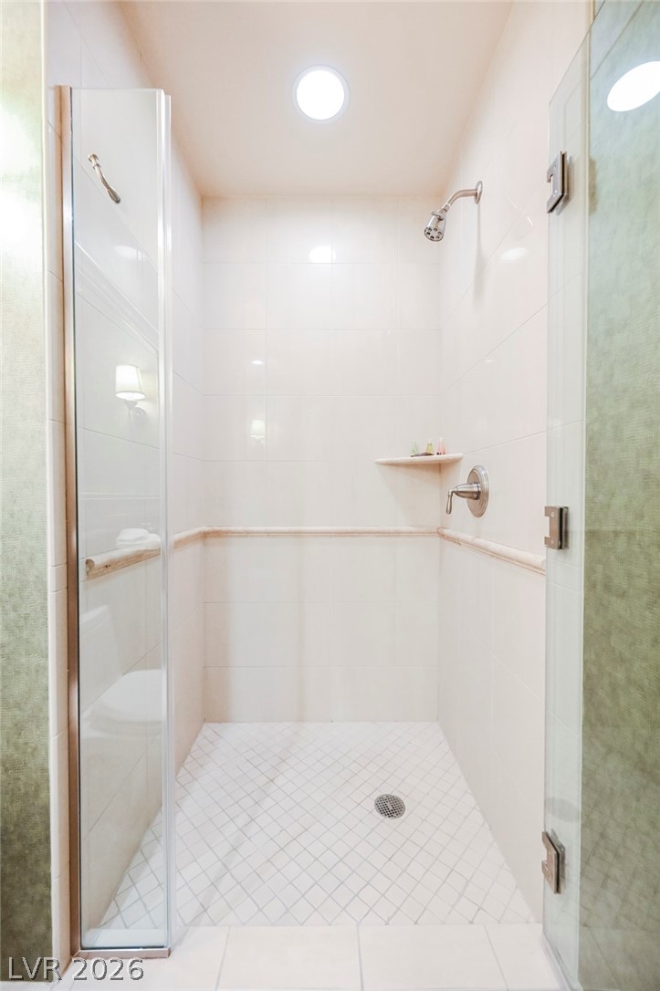 Photo 21 of 43, 145 HARMON Avenue #1021