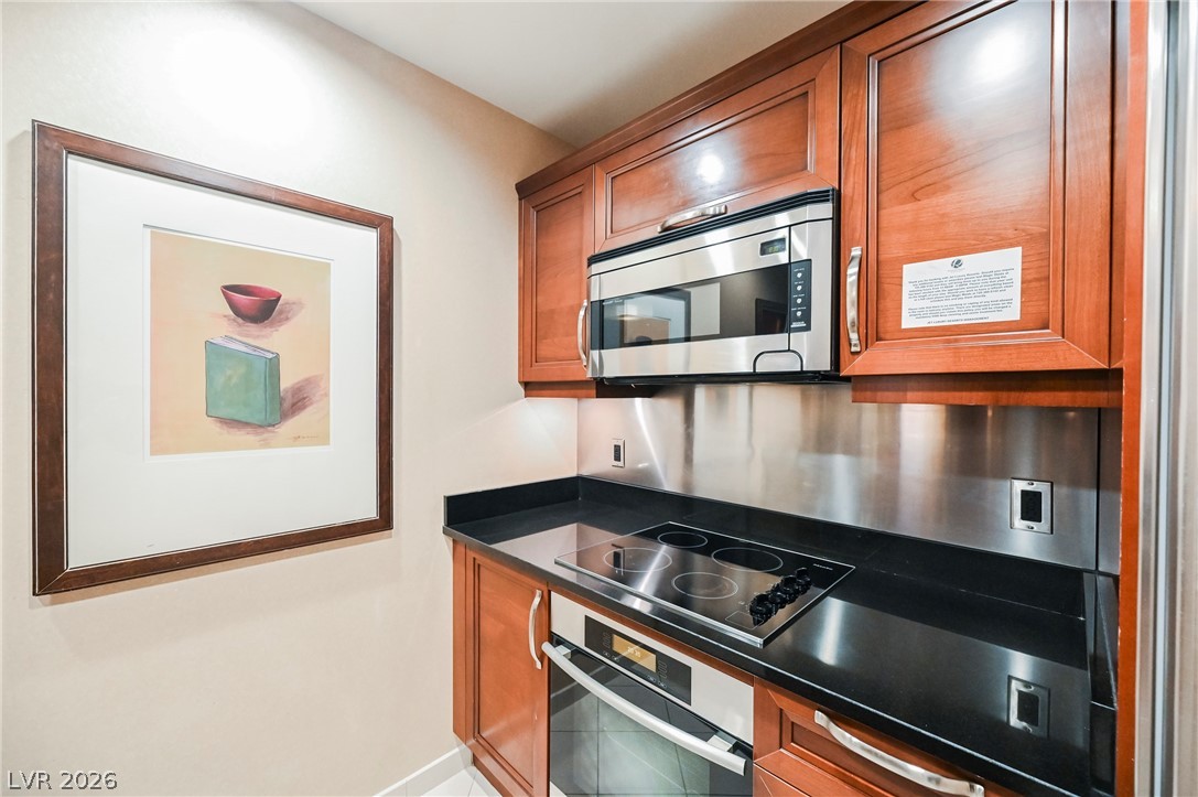 Photo 6 of 43, 145 HARMON Avenue #1021