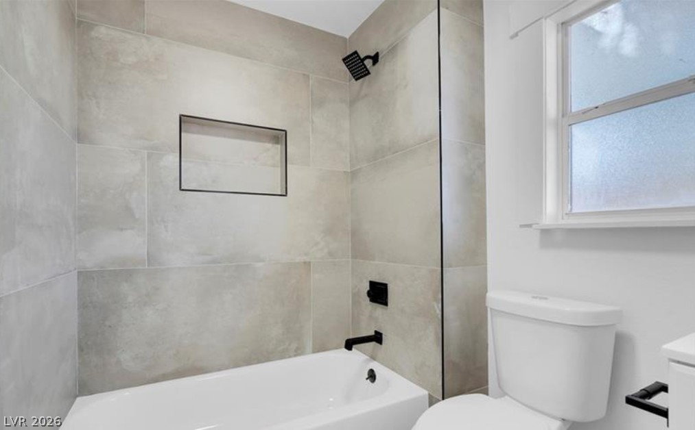 Photo 4 of 3049 Cedar Street