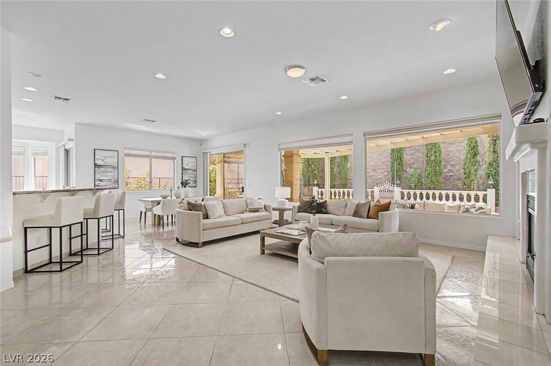 Photo 3 of 1616 Bontemps Court