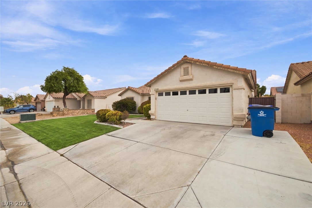 Photo 4 of 5329 Strawberry Tree Street
