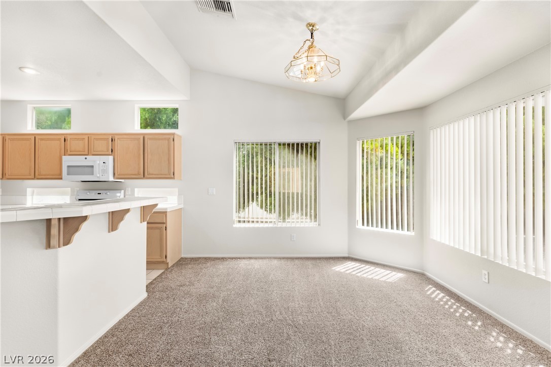 Photo 13 of 46, 792 Capri Drive