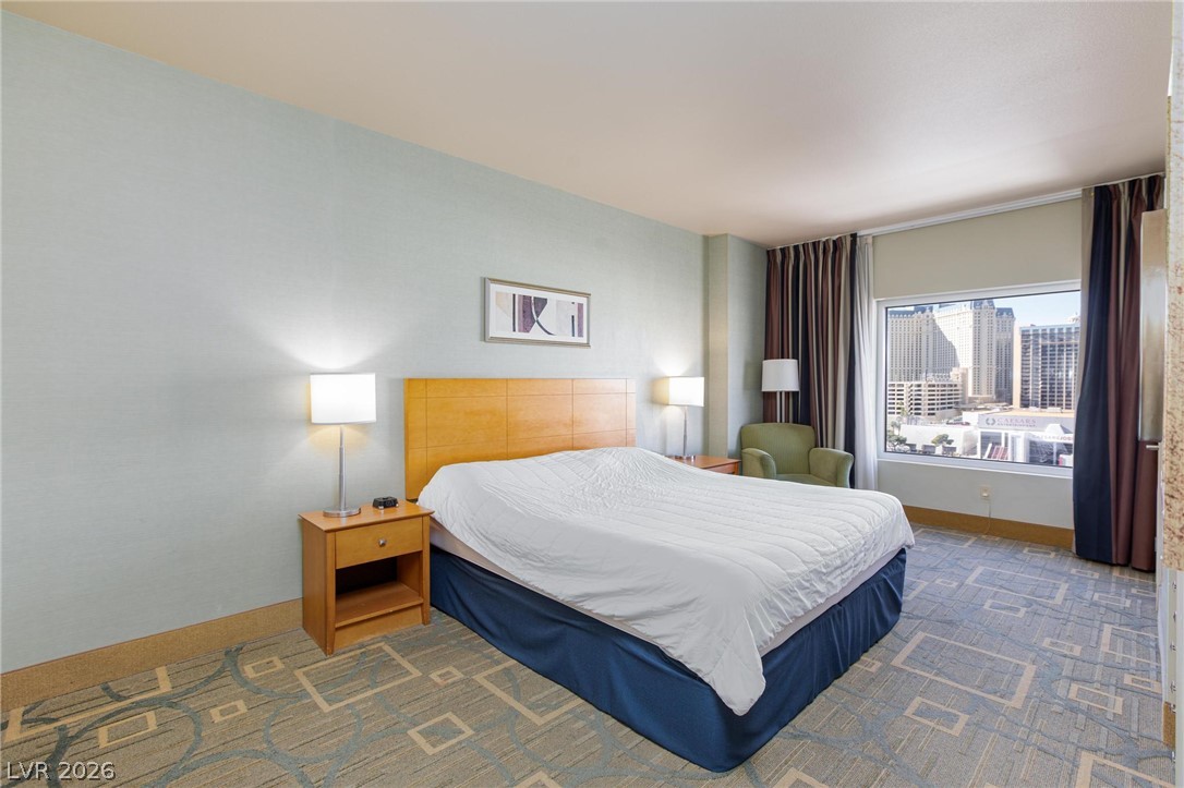 Photo 10 of 39, 211 E Flamingo Road #1003