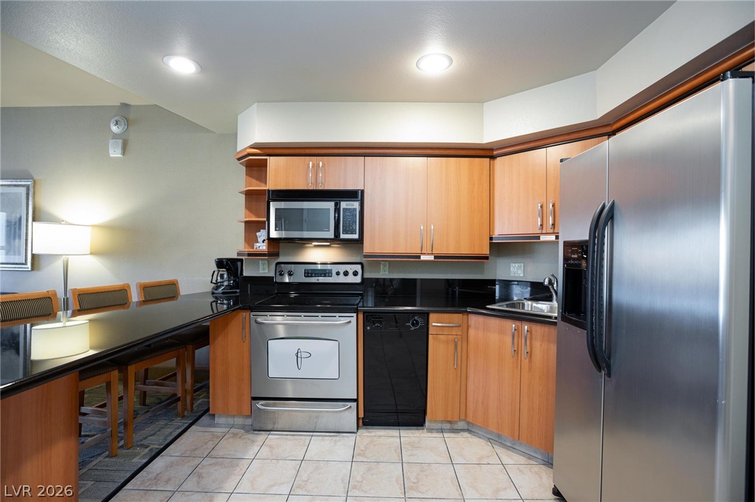 Photo 4 of 211 E Flamingo Road #1003