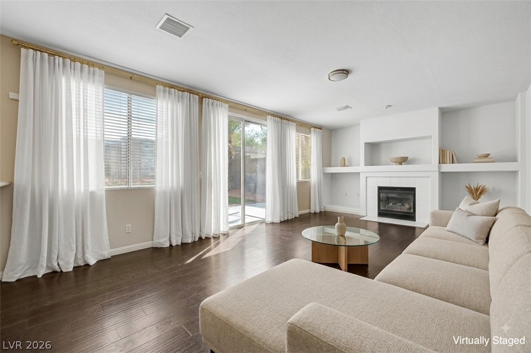 Photo 8 of 33, 10501 Pacific Palisades Avenue