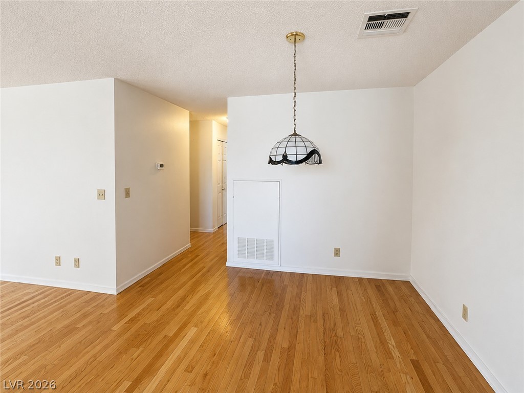 Photo 9 of 19, 1375 E Hacienda Avenue #218