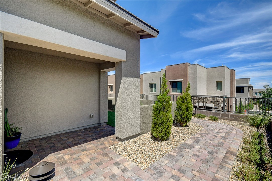Photo 10 of 88, 600 N Carriage Hill Drive #1039