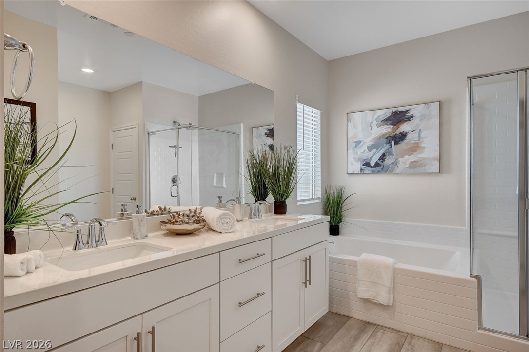 Photo 44 of 88, 600 N Carriage Hill Drive #1039