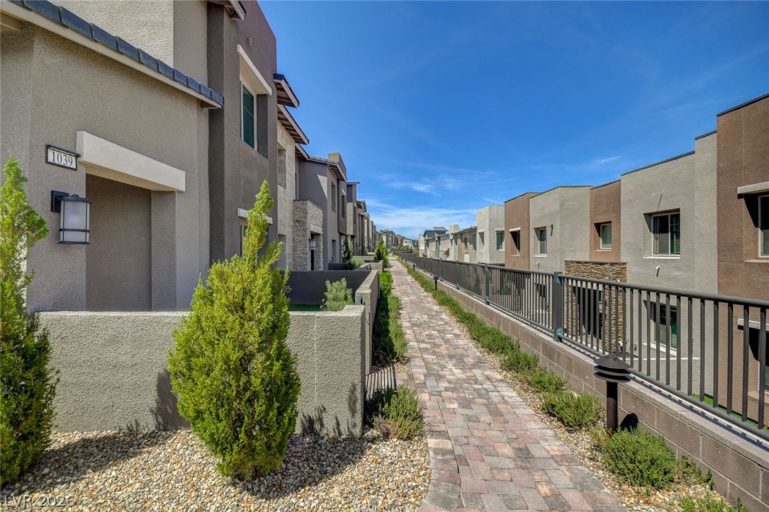 Photo 63 of 88, 600 N Carriage Hill Drive #1039