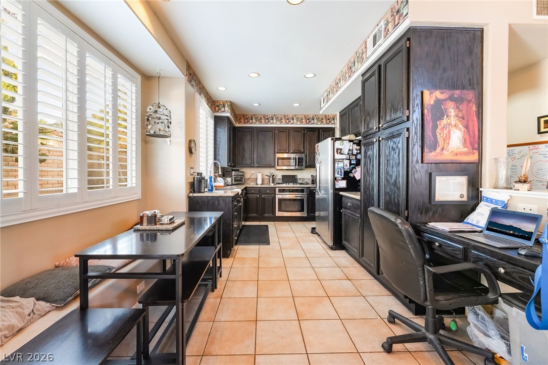 Photo 19 of 51, 8185 Bonaventure Drive