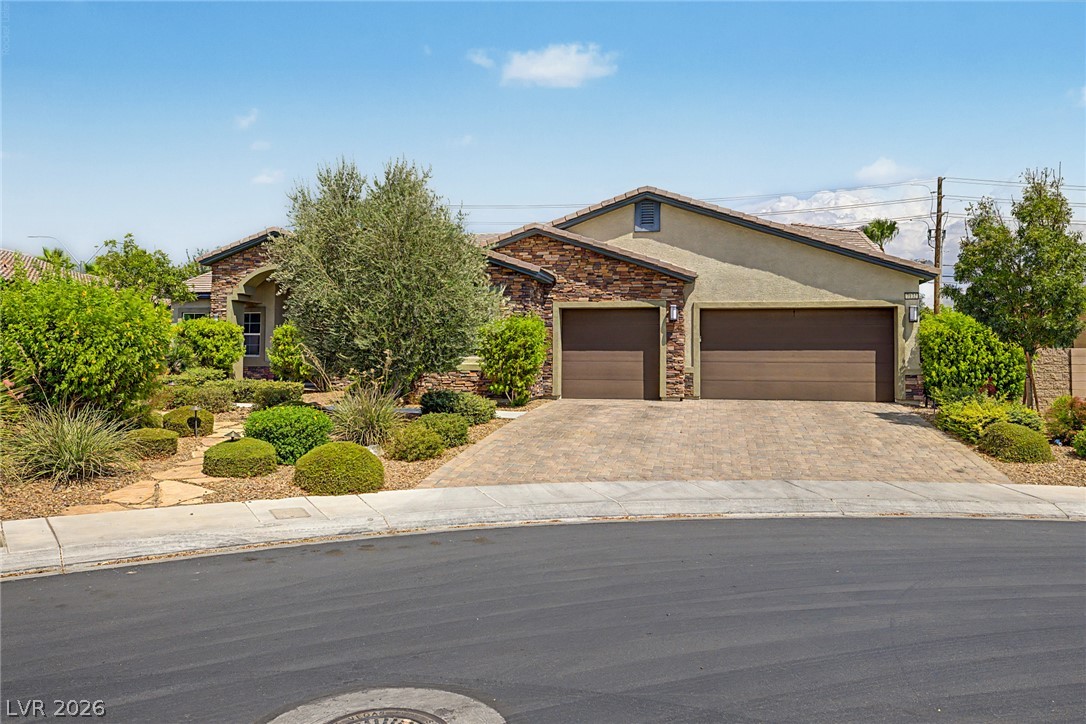 7132 Shire Ridge Avenue, Las Vegas 89131
