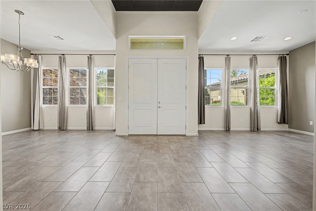 Photo 4 of 7132 Shire Ridge Avenue