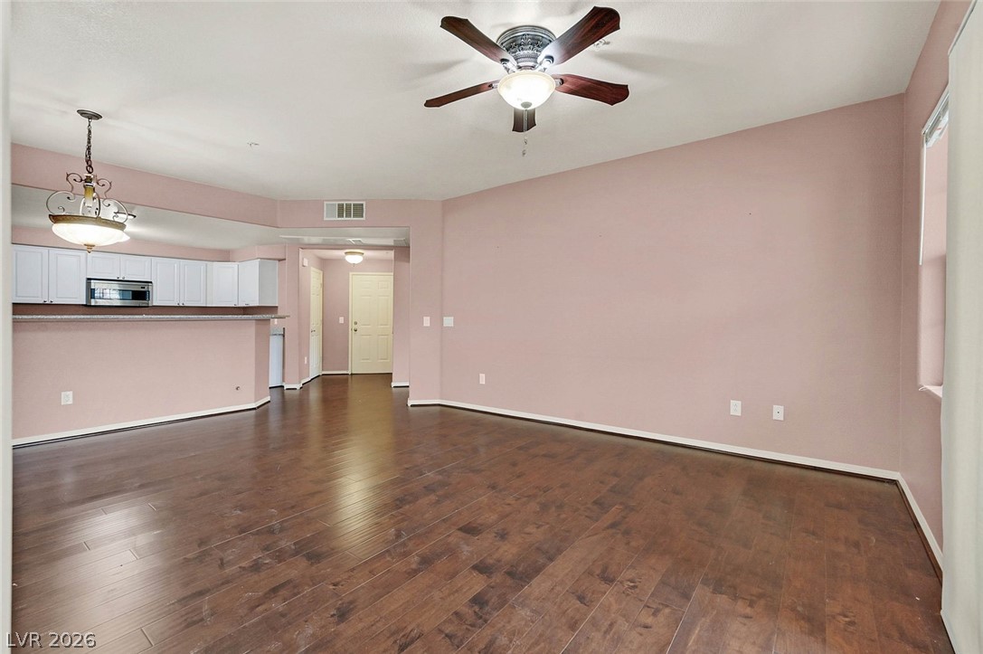Photo 6 of 28, 8777 W Maule Avenue #1098
