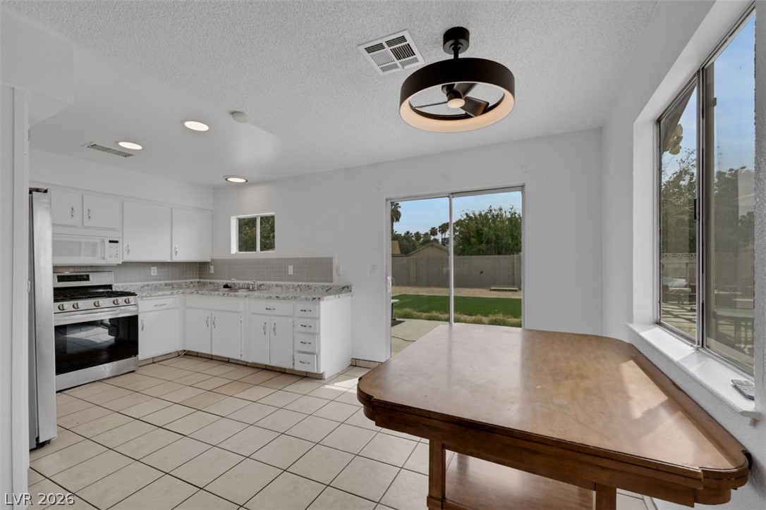Photo 10 of 30, 45 Sabino Circle