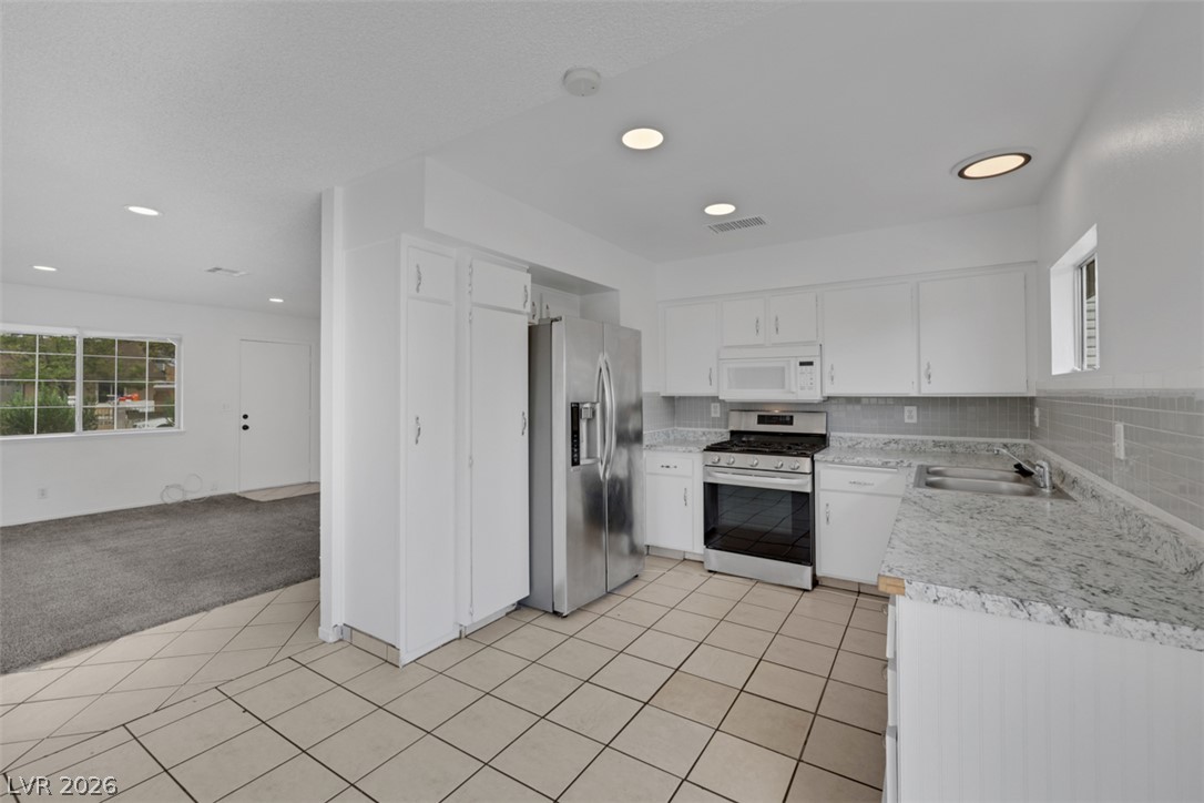 Photo 12 of 30, 45 Sabino Circle