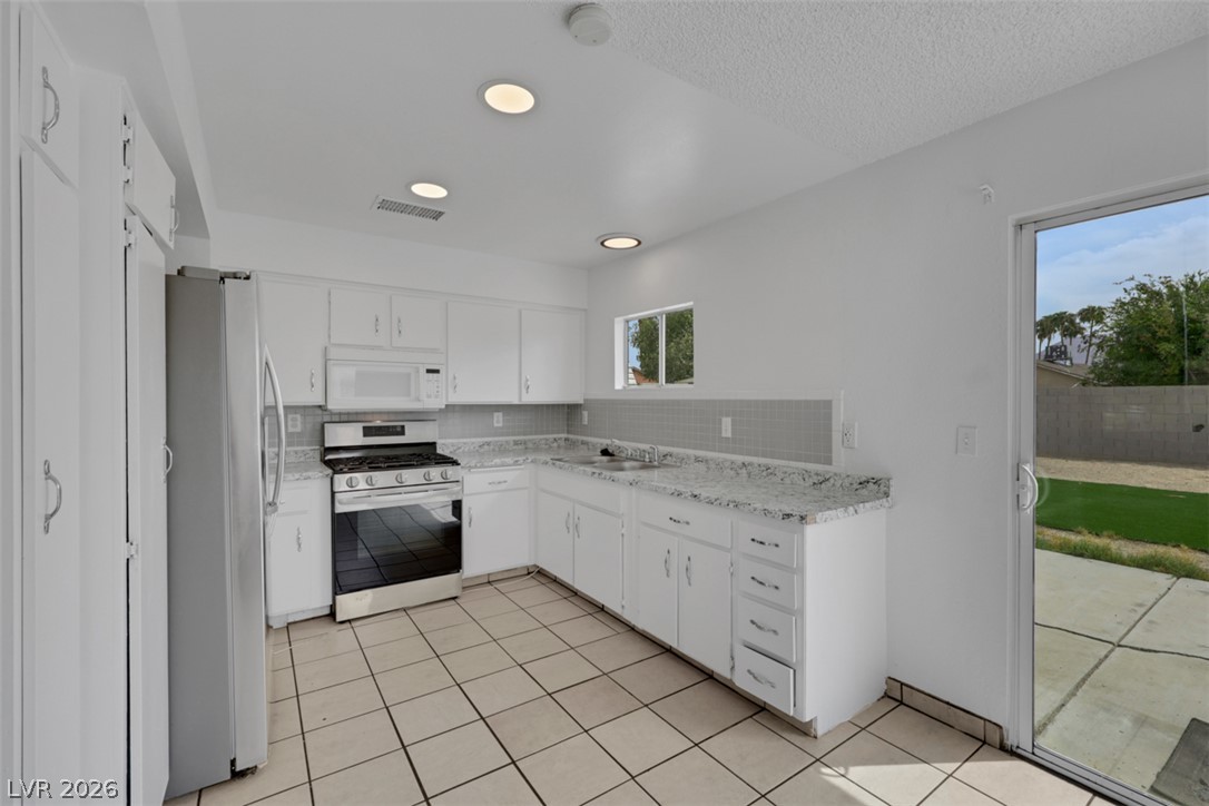 Photo 13 of 30, 45 Sabino Circle