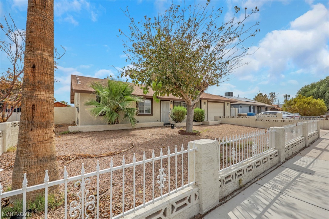Photo 3 of 45 Sabino Circle