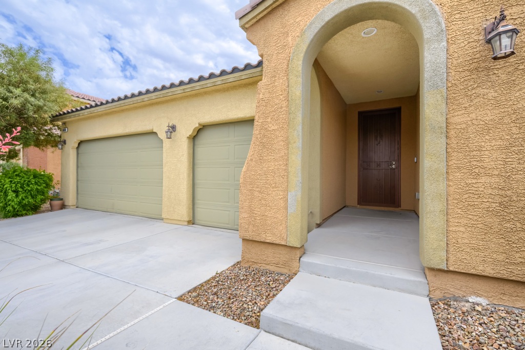 Photo 4 of 6636 Chelton Oaks Street