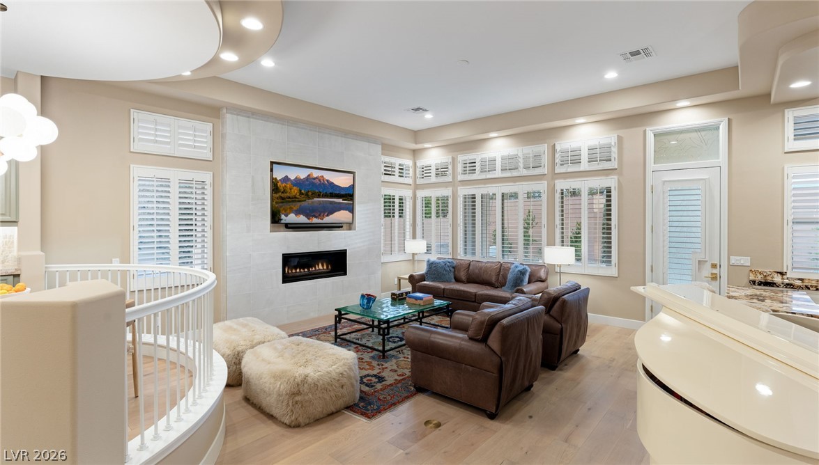 Photo 5 of 205 Aventura Street