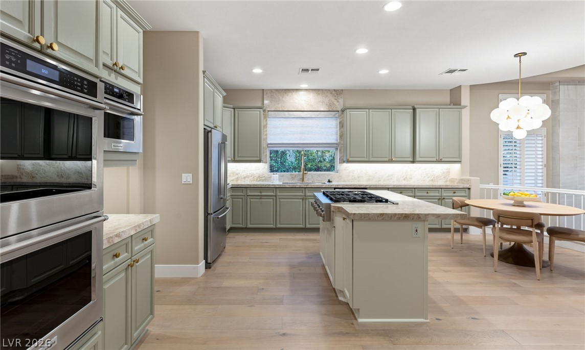 Photo 9 of 41, 205 Aventura Street