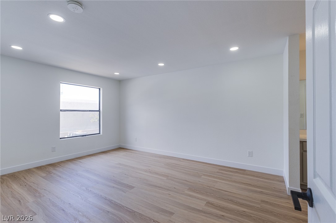 Photo 15 of 28, 2451 N Rainbow Boulevard #2065