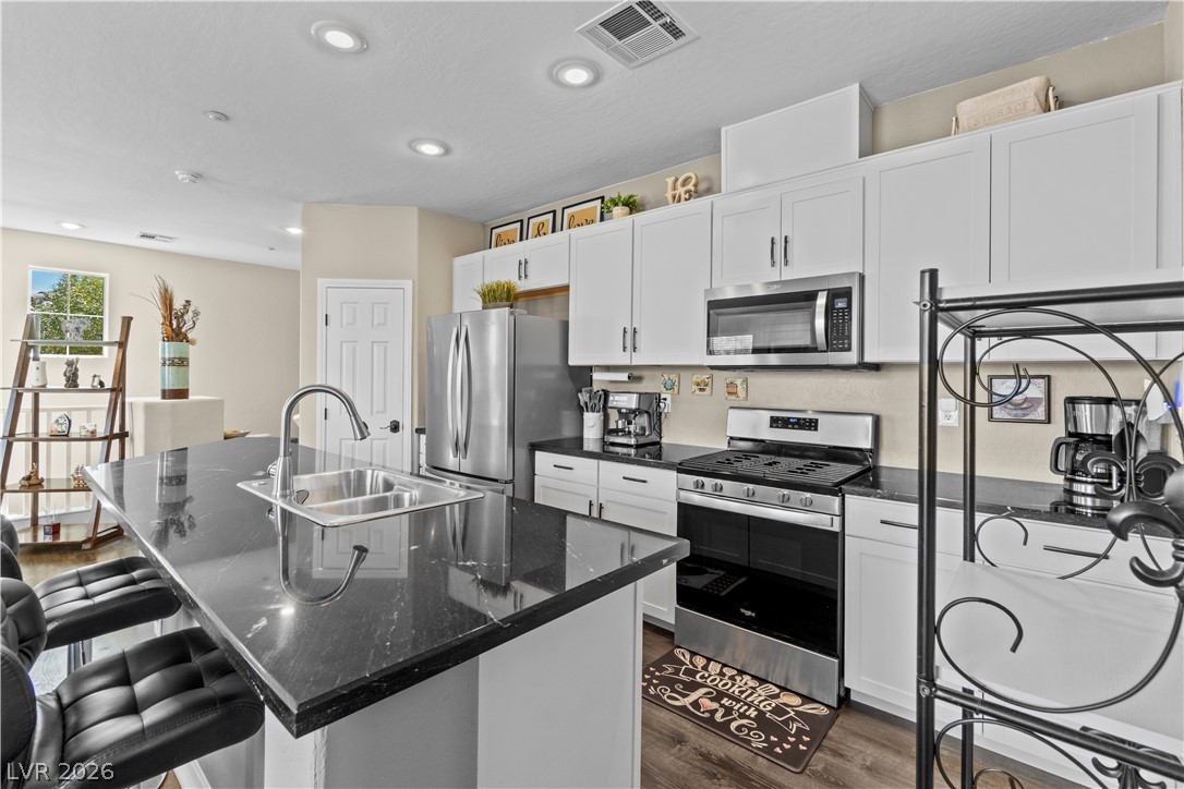 Photo 7 of 35, 495 Dorchester Bend Avenue #3