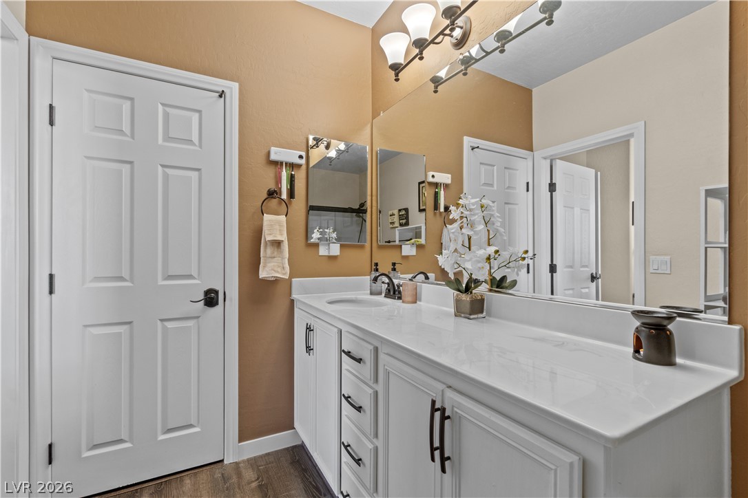 Photo 16 of 35, 495 Dorchester Bend Avenue #3