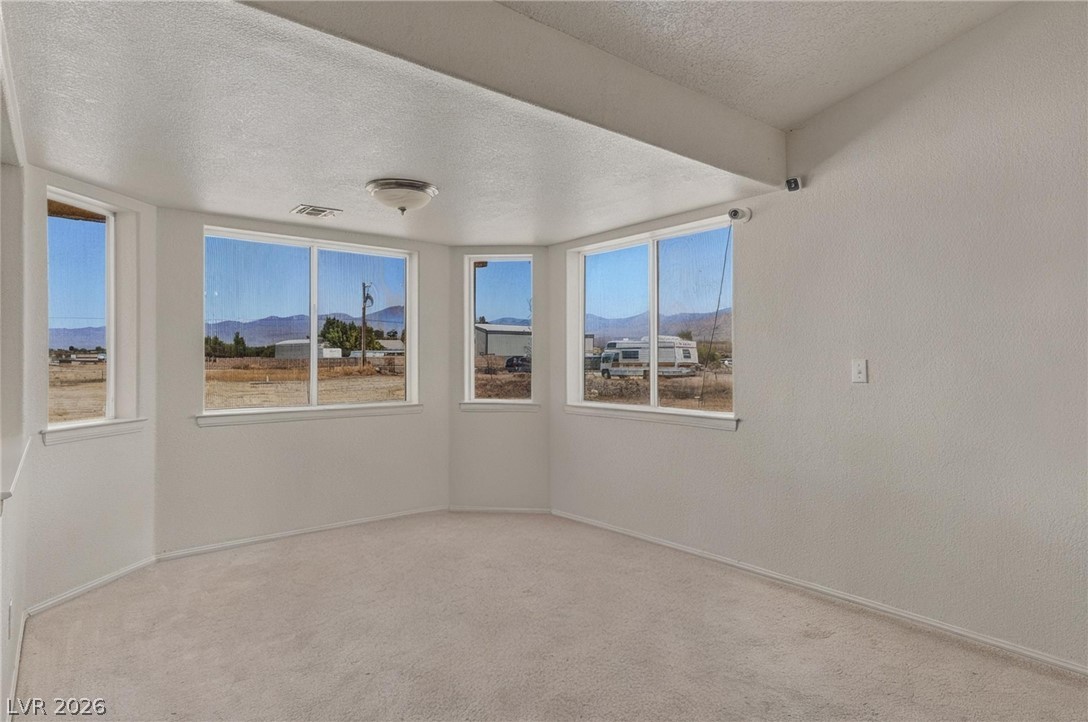 Photo 13 of 40, 3080 E Cactus Street