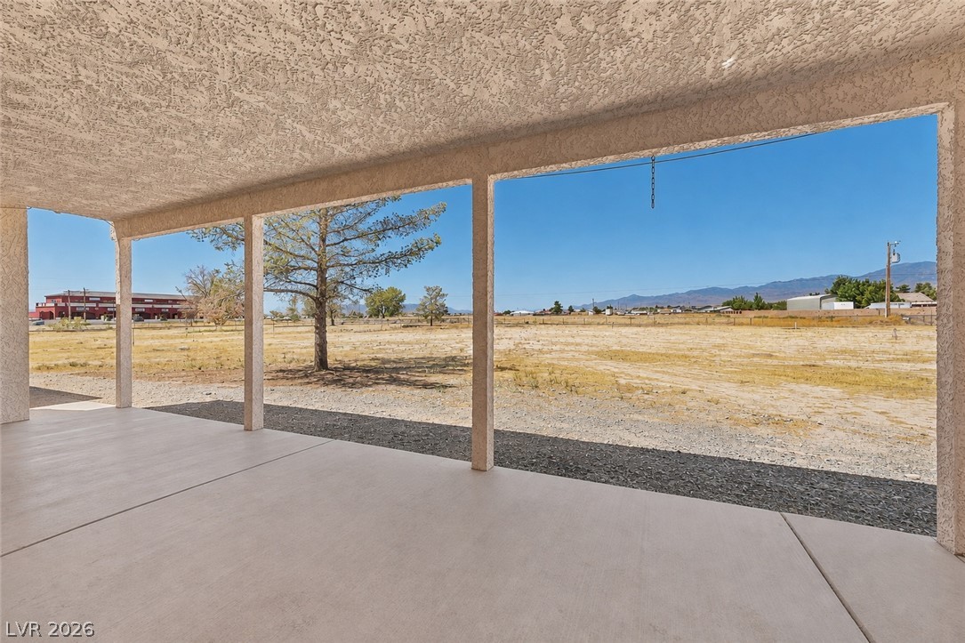 Photo 33 of 40, 3080 E Cactus Street