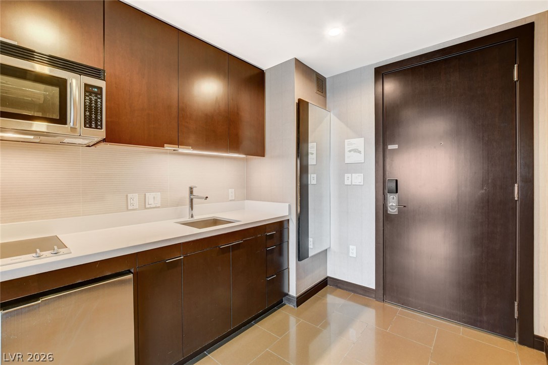 Photo 5 of 2600 W Harmon Avenue #33015
