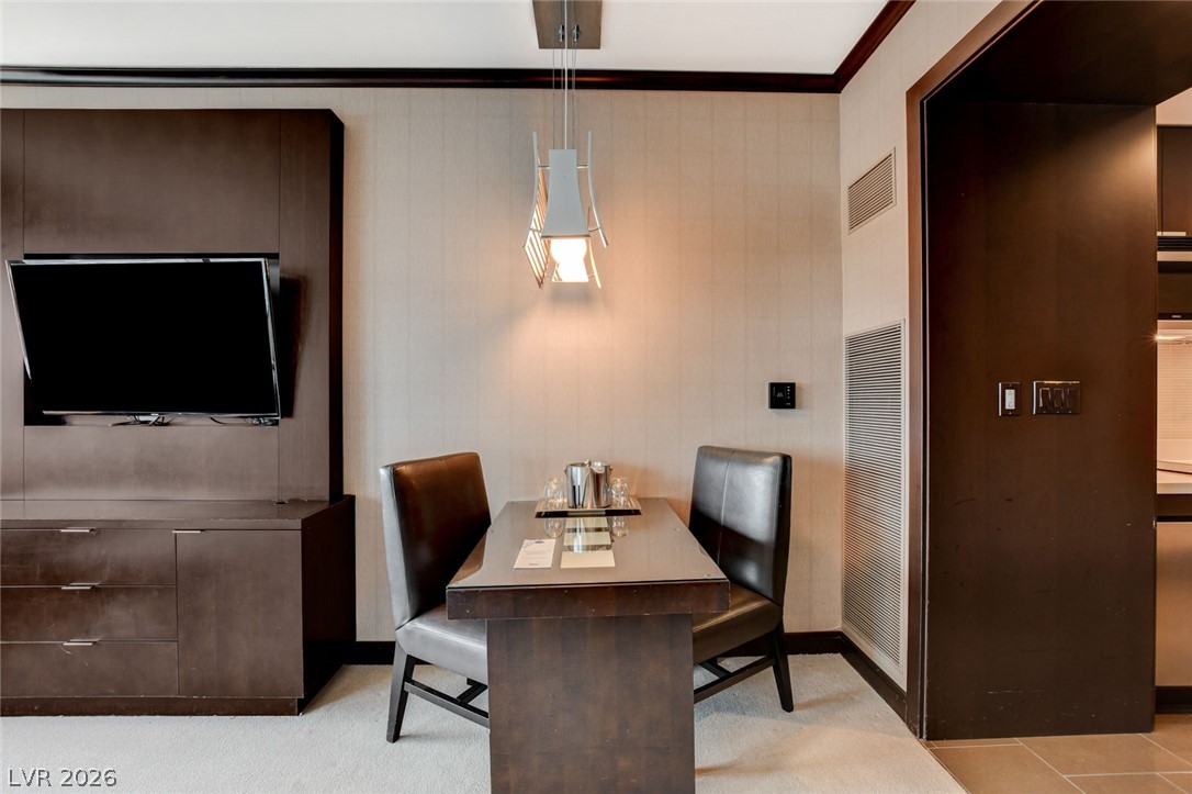 Photo 9 of 44, 2600 W Harmon Avenue #33015