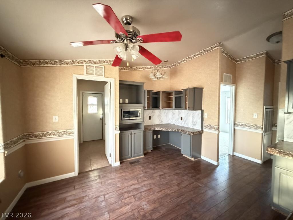 Photo 13 of 46, 2390 Christie Court