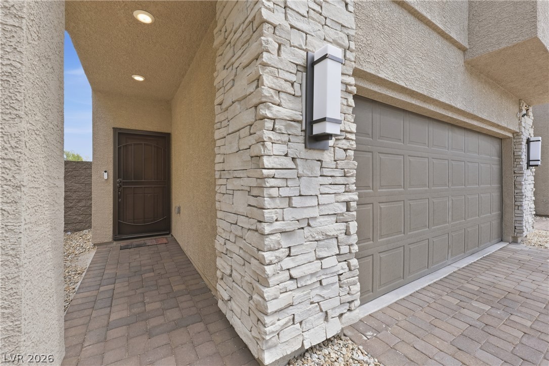 Photo 2 of 6718 Grindstone Street