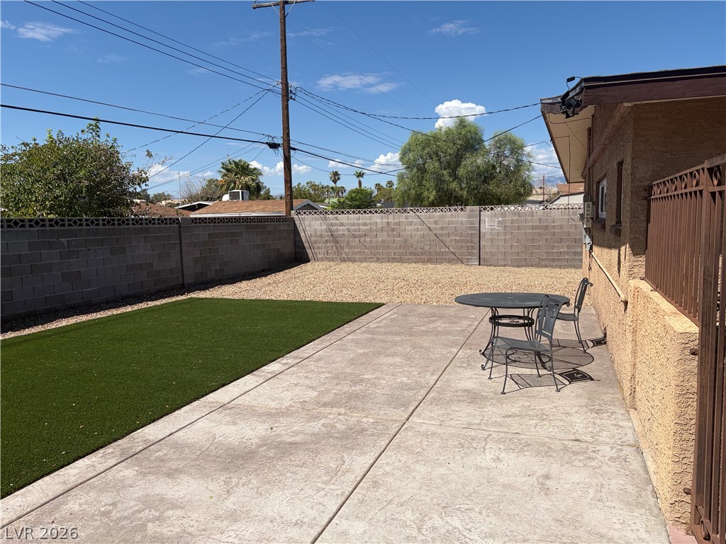 Photo 16 of 20, 5213 Pebble Beach Boulevard