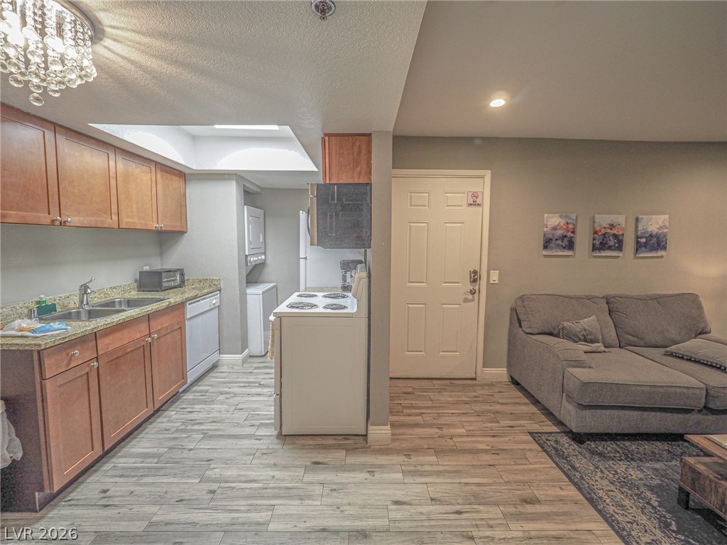 Photo 62 of 99, 4200 S Valley View #1085