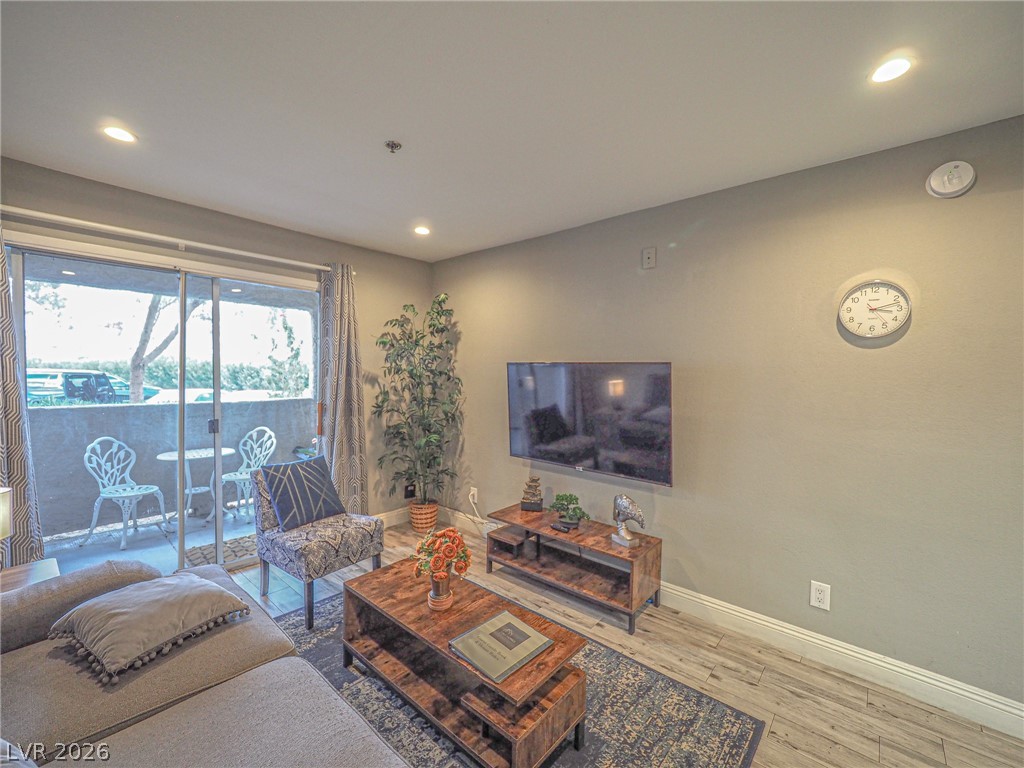 Photo 64 of 99, 4200 S Valley View #1085