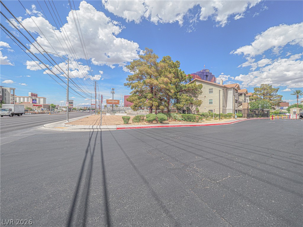 Photo 3 of 4200 S Valley View #1085