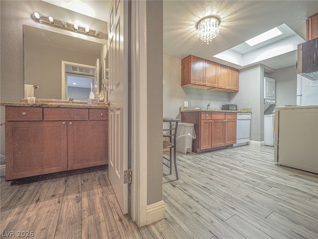 Photo 52 of 99, 4200 S Valley View #1085