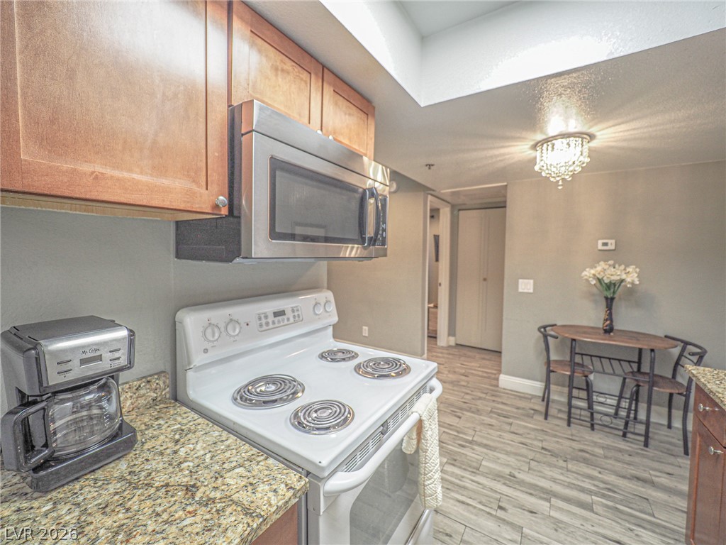 Photo 40 of 99, 4200 S Valley View #1085
