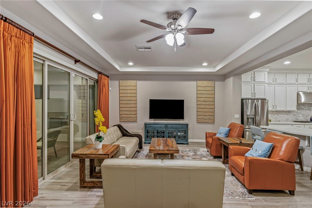 Photo 3 of 313 Castellari Drive