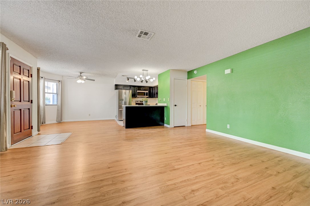Photo 11 of 34, 1101 Falconhead Lane #101