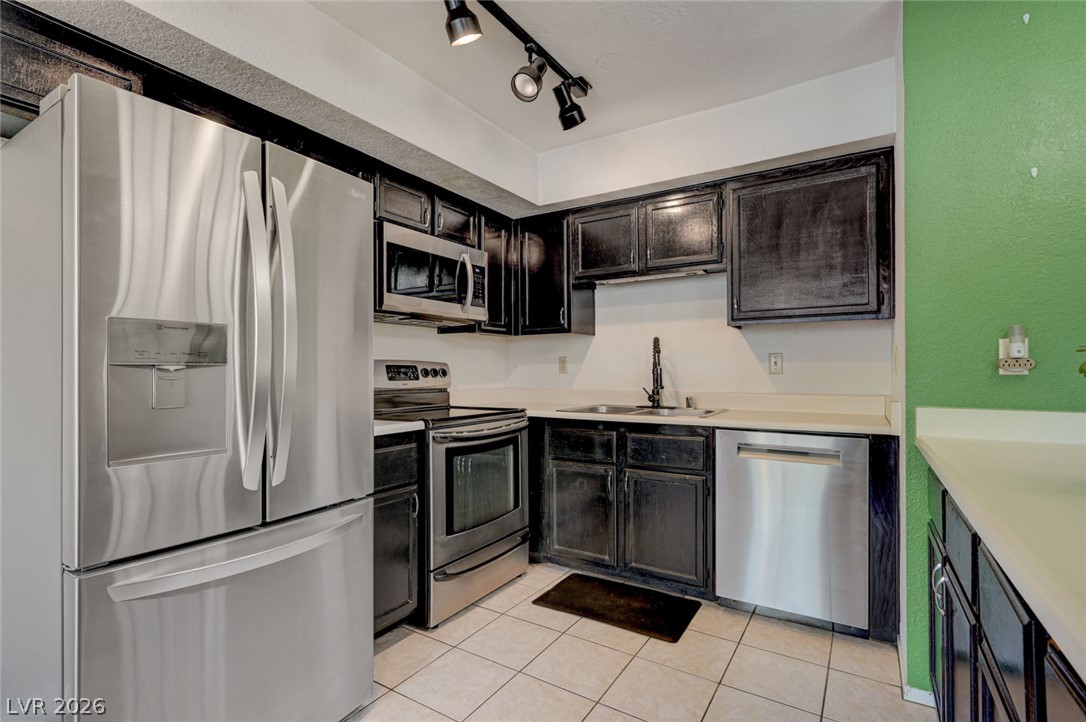 Photo 16 of 34, 1101 Falconhead Lane #101