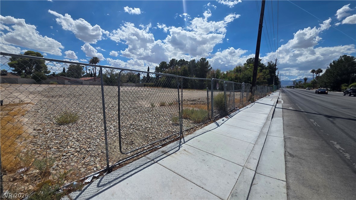 Photo 3 of 3995 W Vegas Drive